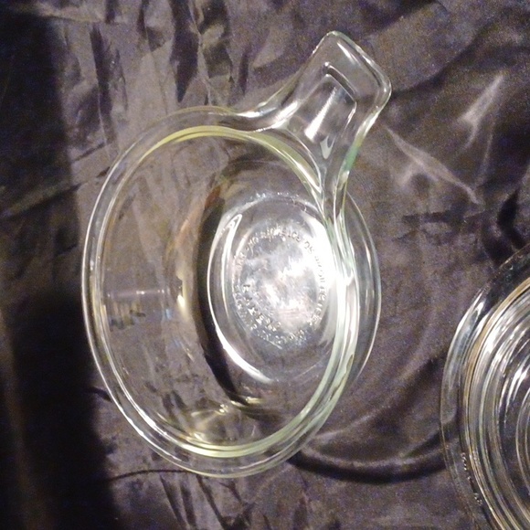 Pyrex grab it bowls with lid microwave and oven safe 16 oz. - Picture 4 of 4